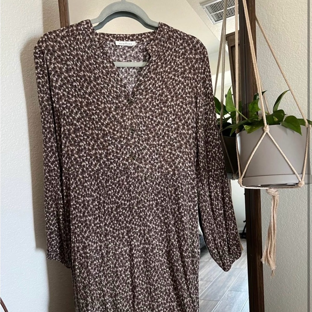 Neuflora Dress - Picture 3 of 5